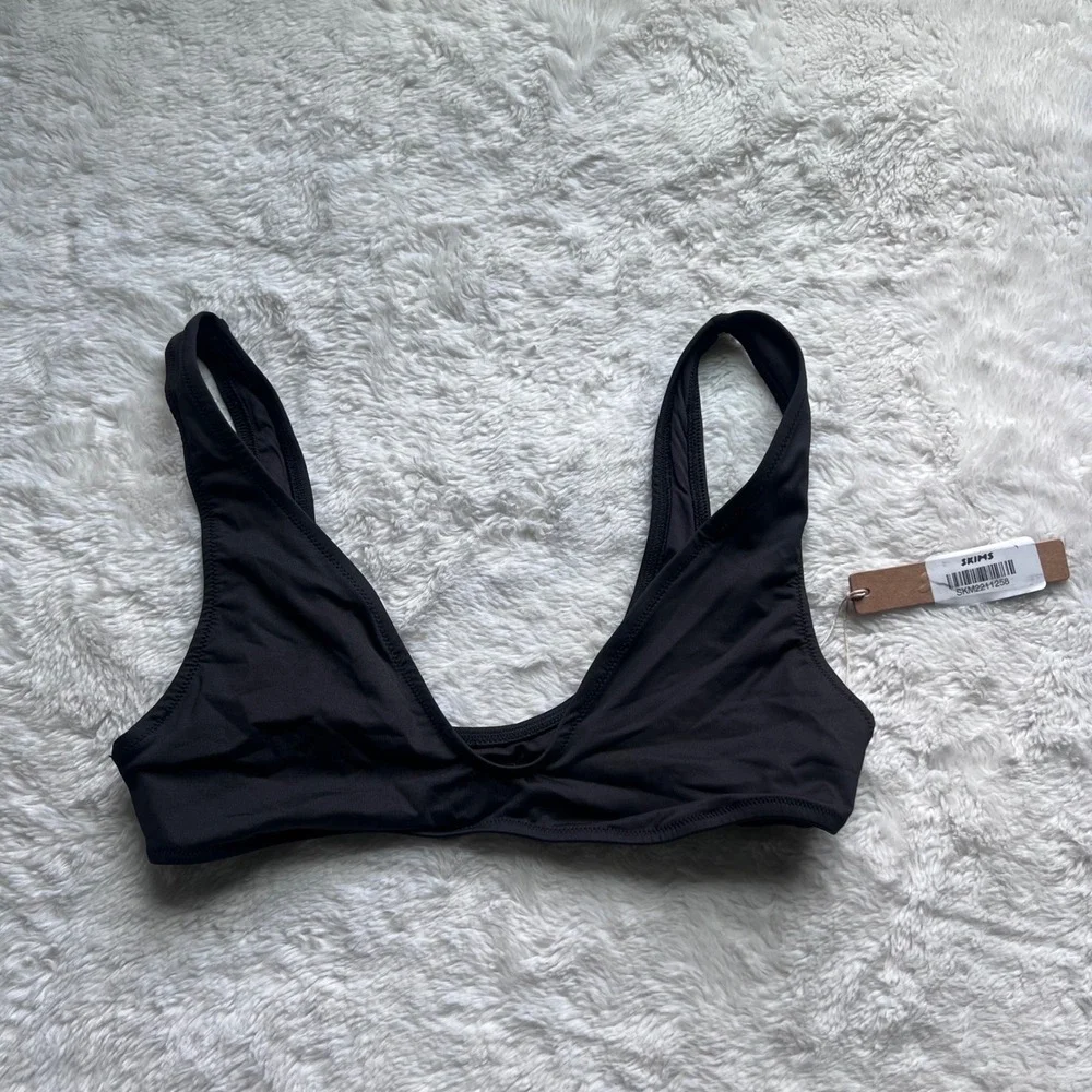 SKIMS Signature Swim Plunge Triangle Top Onyx Black BT-PLG-7500W Women Small NWT